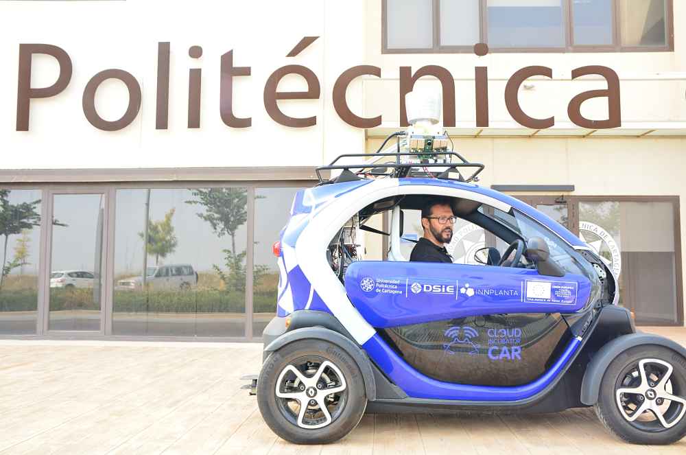 Artificial Intelligence models that imitate human driving are being tested at the UPCT